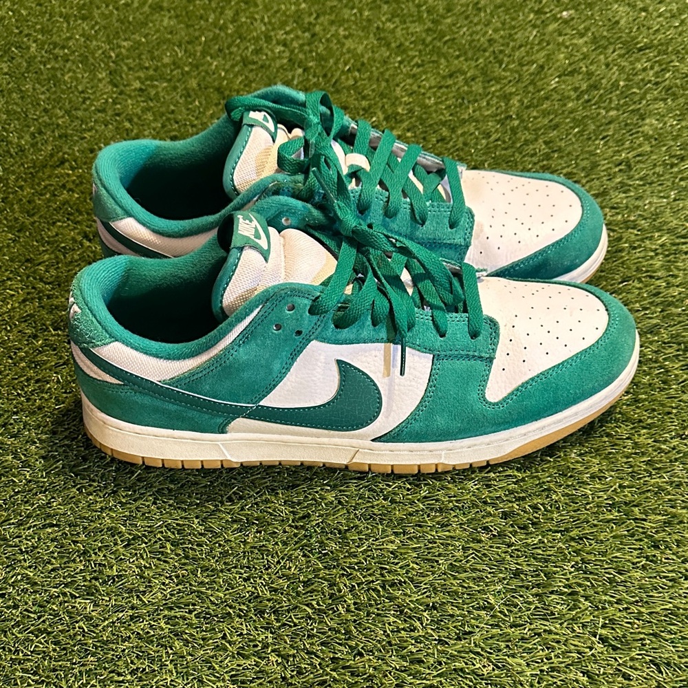 Nike Dunk Low “Malachite Gum”